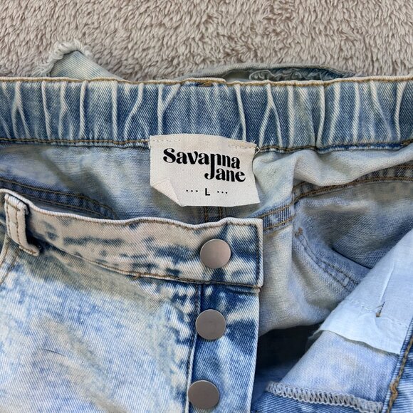 ​​Women’s Rhinestone Fringe Distressed Denim Shorts – Nashville Boutique Style - Picture 3 of 3